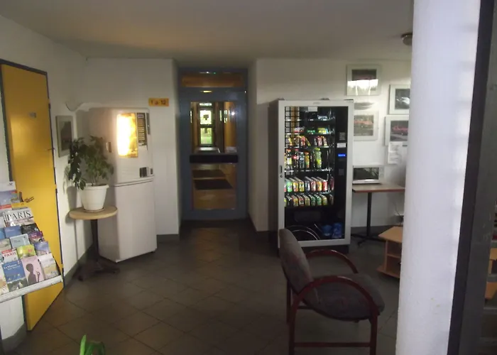 Rev'hotel 3* Coignières